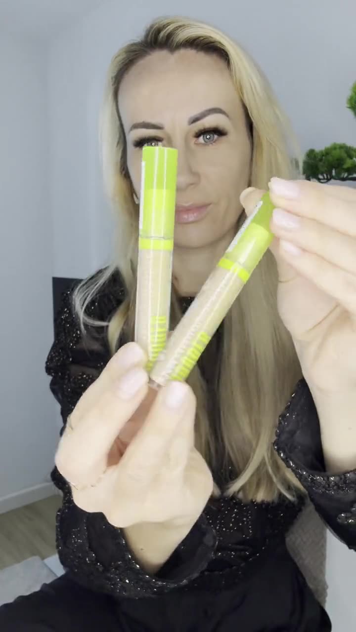 Emina zeigt NYX Professional Makeup Wonder Snatch Concealer im Video